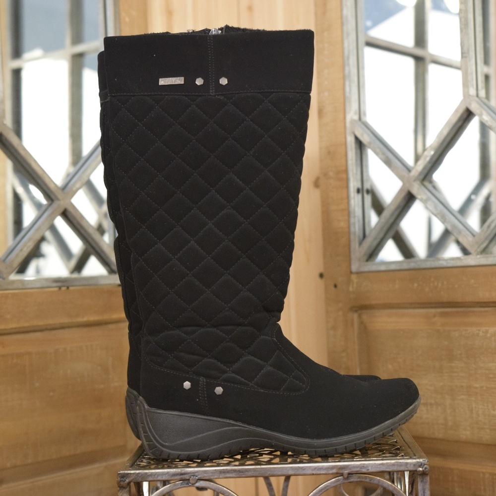 Khombu Audrey Quilted Black Snowboots